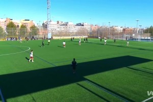 北京足协称郭嘉璇倒地5分钟后便救治，哥哥称直升机40-80分钟才到