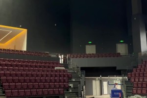 深圳NIP全新主场公开：布吉中心篮球场能容纳2000名观众