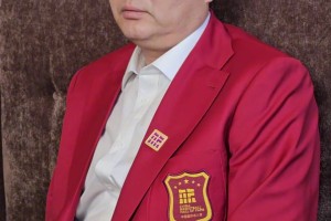 巩晓彬：小杨的脚步比我年轻时候好 希望他们掌握更多的技术