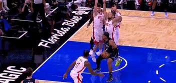 ?第一个回合就挑战!伊森协防被吹犯规&火箭挑战成功