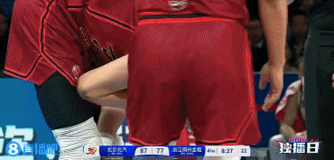 眼部已拆线!探长:周琦近期会再次复查 他正尽全力康复